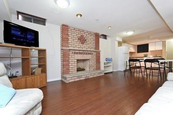 For Lease - 4260 Wakefield Crescent Unit# BSMT, Mississauga, Ontario - Photo 1