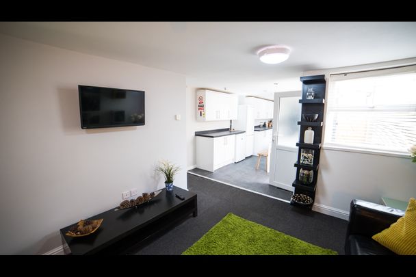 6 Bed Semi-Detached House, Albert Edward Road, L7 - Photo 1