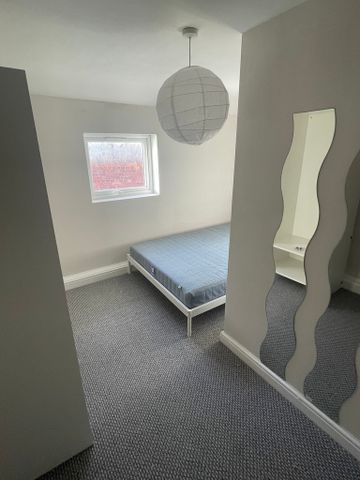 2 Bedroom Apartment, Chester - Photo 3