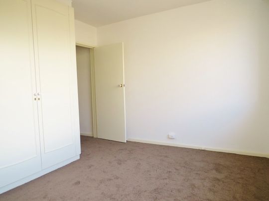 When space and location is what you need! - Photo 1