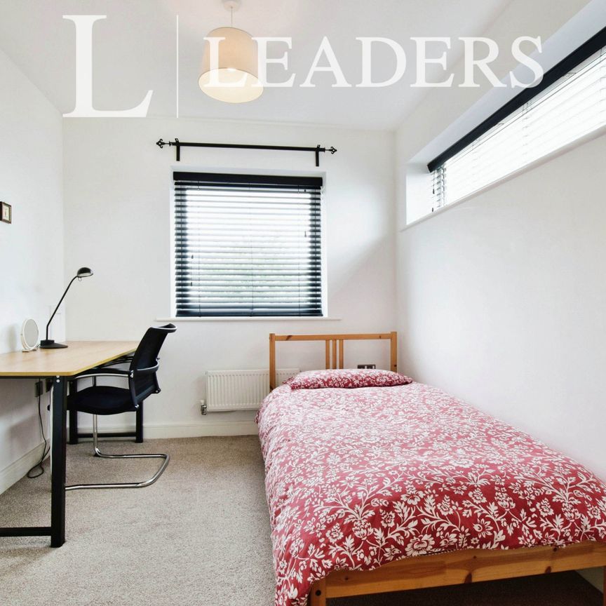 4 bedroom town house to rent Arena Drive, Manchester, M11 - Photo 1