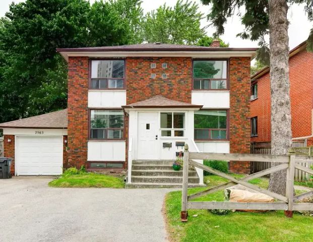 KINGSTON UP | 2563 KINGSTON ROAD, Toronto - Photo 1