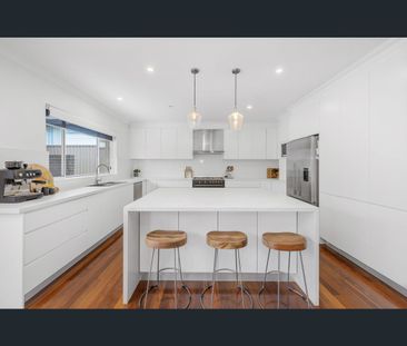 12 Oberon Street, Blakehurst, NSW 2221 - Photo 1