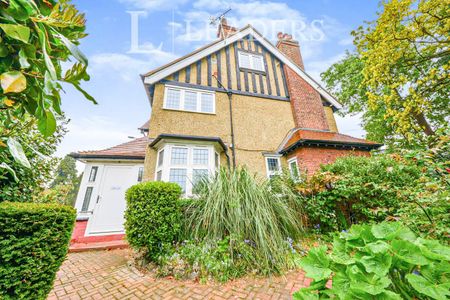 1 bedroom flat to rent Stanley Lodge - Photo 5