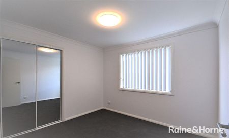 Spacious 3 bedroom duplex - Photo 3