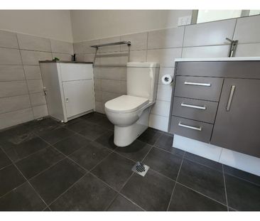 27A Stonecrop Street - Photo 6