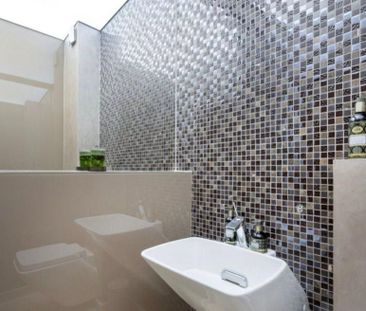 Vilă Modernă Premium cu Curte | Lacul Tei | Ideală Rezidențial sau Bir - Photo 3