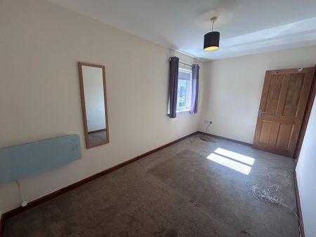 2 bedroom semi-detached house to rent - Photo 3