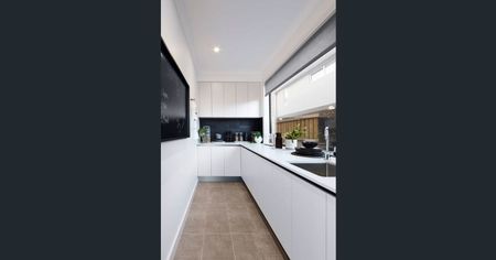 Spacious & Beautiful Family Home in Prime Clyde North Location - Photo 4