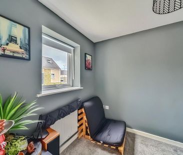 3 bedroom semi-detached house to rent - Photo 5