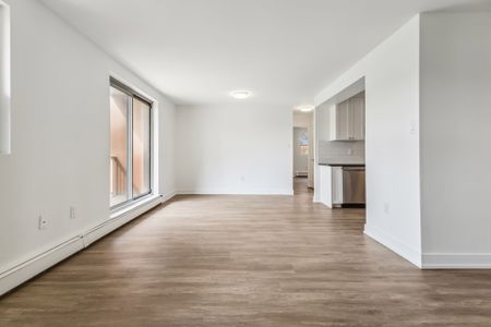 For Lease - 1580 Adelaide Street Unit# 395, London North, Ontario - Photo 3