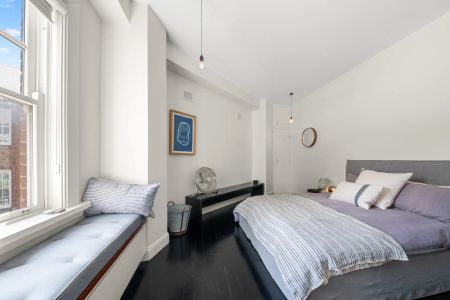 New York Style apartment in Iconic beach front block. - Photo 3