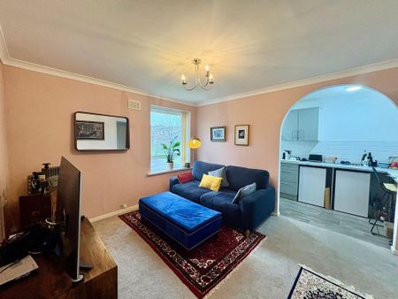 1 bedroom flat to rent - Photo 2