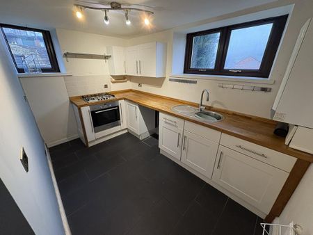 2 bedroom cottage to rent - Photo 3