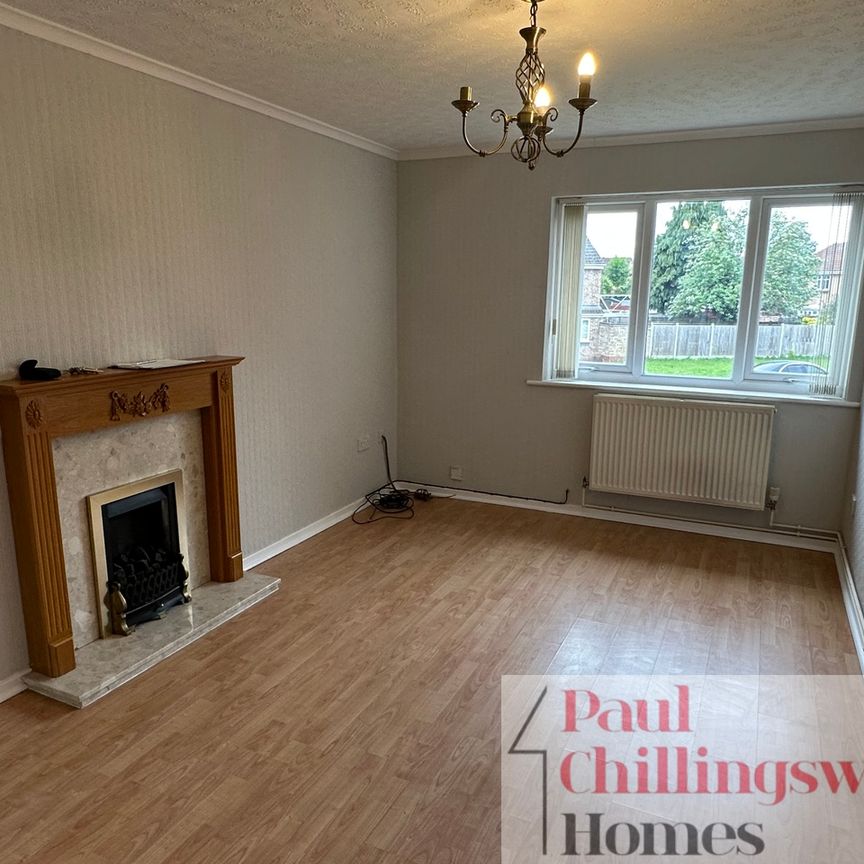 1 bed Maisonette - Photo 1