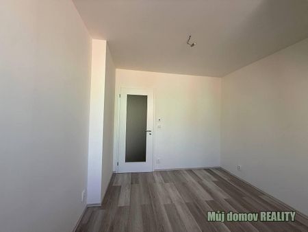 Pronájem bytu 1+1 31 m² - Photo 2