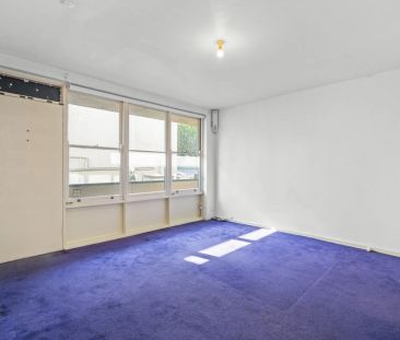 Neat Studio Space in the Heart of St Kilda! - Photo 3