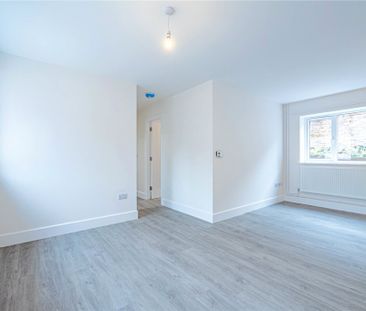 2 bed Ground Floor Flat for rent - Photo 3