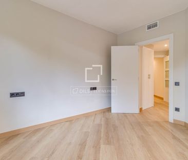 Spacious Renovated 5-Bedroom Apartment with Parking in Eixample Lef... - Foto 6
