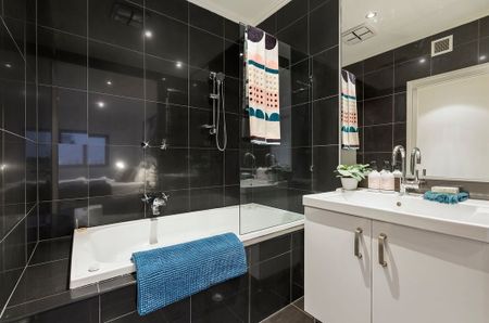 58/15 Beach Street, Port Melbourne VIC 3207 - Apartment For Rent | Domain - Photo 4