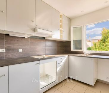 Tout savoir sur cette maison dans le quartier Mont Valérien, à Nant... - Photo 5