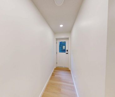Edmonton Furnished house Rental in Westmount - Luxury 1 bedroom Bas... - Photo 3