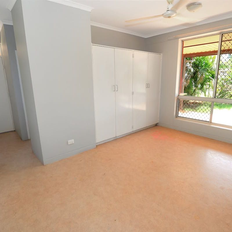 Neat & Tidy 3 Bedroom Home - Photo 1