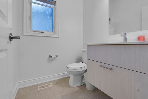 For Lease - 23 Bermondsey Way, Brampton, Ontario - Photo 1