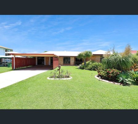 2/10 Fitzpatrick Street, Walkerston, Qld 4751 - Photo 1