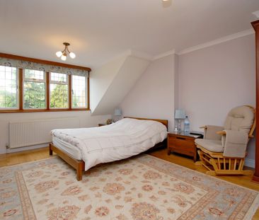 Blagdens Close, Southgate, London, N14 - Photo 2