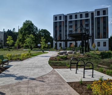 For Lease - 298 HEMLOCK Street Unit# 616, Waterloo, Ontario - Photo 4