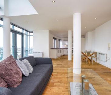 3 bedroom flat to rent - Photo 1