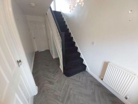 3 bedroom property to rent - Photo 3