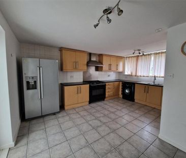 3 bedroom terraced house to rent - Photo 6