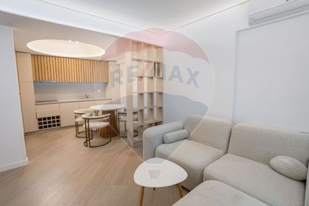 Apartament 3 camere + Loc de parcare subteran - Cortina N... - Fotografie 2