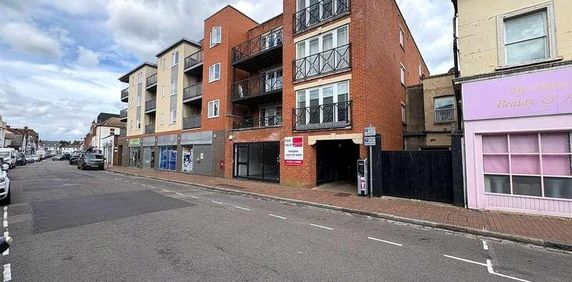 The Theatre House, Camp Road, Farnborough, Hampshire, GU14 - Photo 2