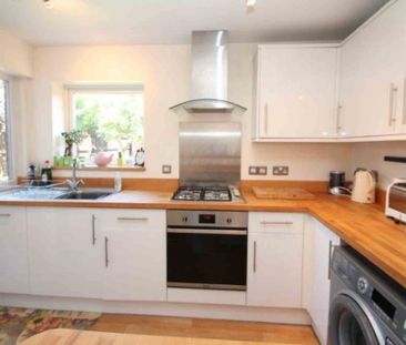 2 bed Maisonette for rent - Photo 6