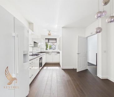 3 bedroom semi-detached house to rent - Photo 5