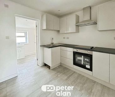 Brynglas Terrace, Maesteg, CF34 - Photo 4