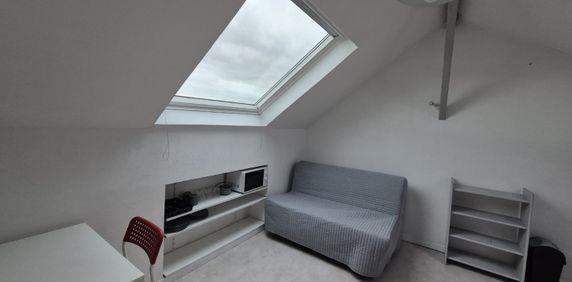 Location Appartement 1 pièce 13m² MONS EN BAROEUL 59370 - Photo 2