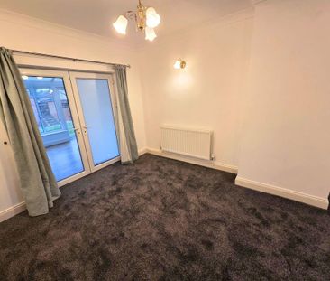 5 bedroom semi-detached house to rent - Photo 5