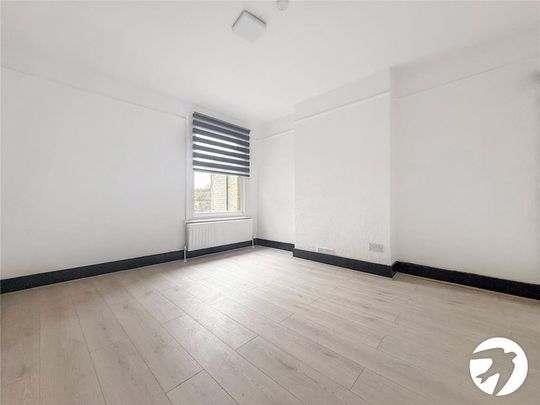 3 bedroom maisonette to rent - Photo 1