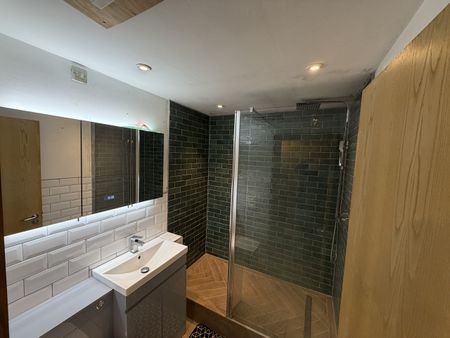 Studio Flat, Seymour Grove, M16 - Photo 5