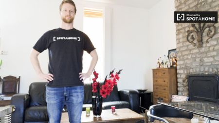 Room to rent in 3-bedroom house in North Inner City, Dublin - Photo 4