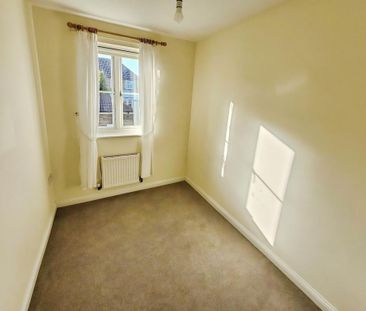 3 bedroom semi-detached house to rent - Photo 2