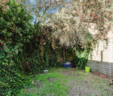 4 bedroom terraced house to rent - Photo 2