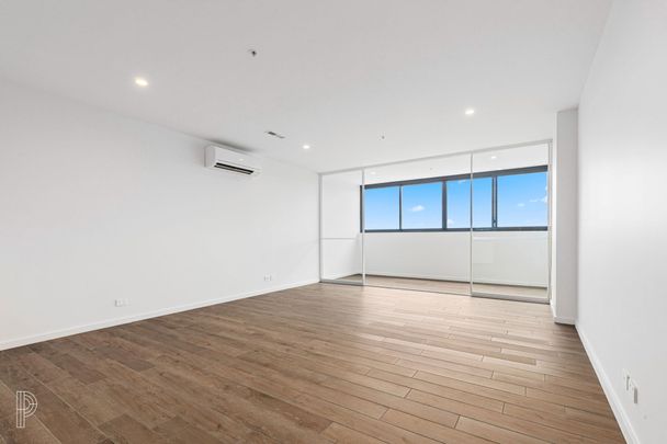 Stunning Fully Furnished 3-Bedroom Apartment in the Award-Winning Molonglo Falls Complex – Coombs - Photo 1