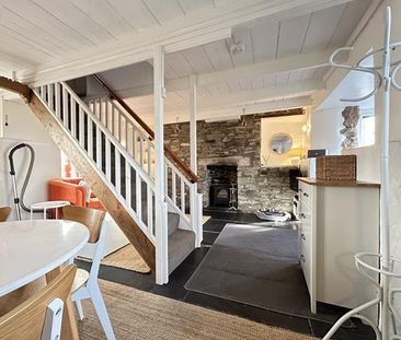 2 bedroom terraced house to rent - Photo 1