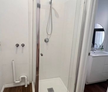 Fitzroy North - Photo 1