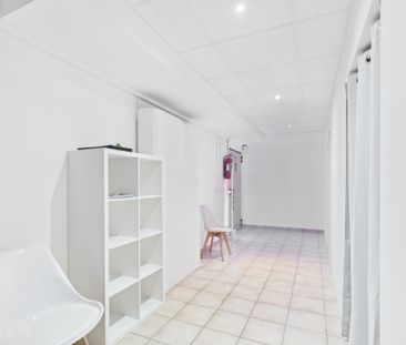 Praxisraum mit vielseitigen Nutzungsmöglichkeiten in Waldtrudering - Photo 2